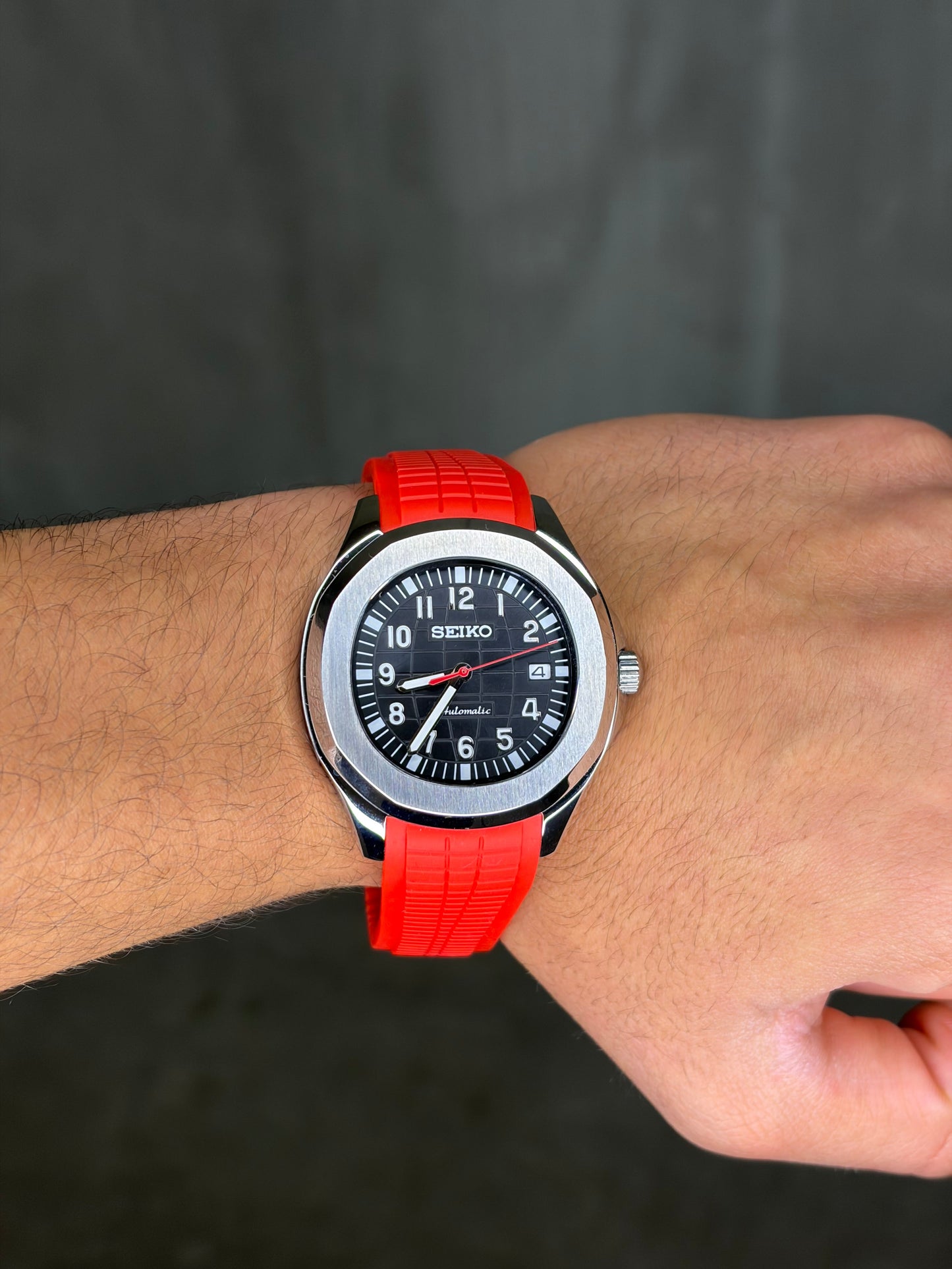 Volcano Red Aquanaut - Seiko Mod