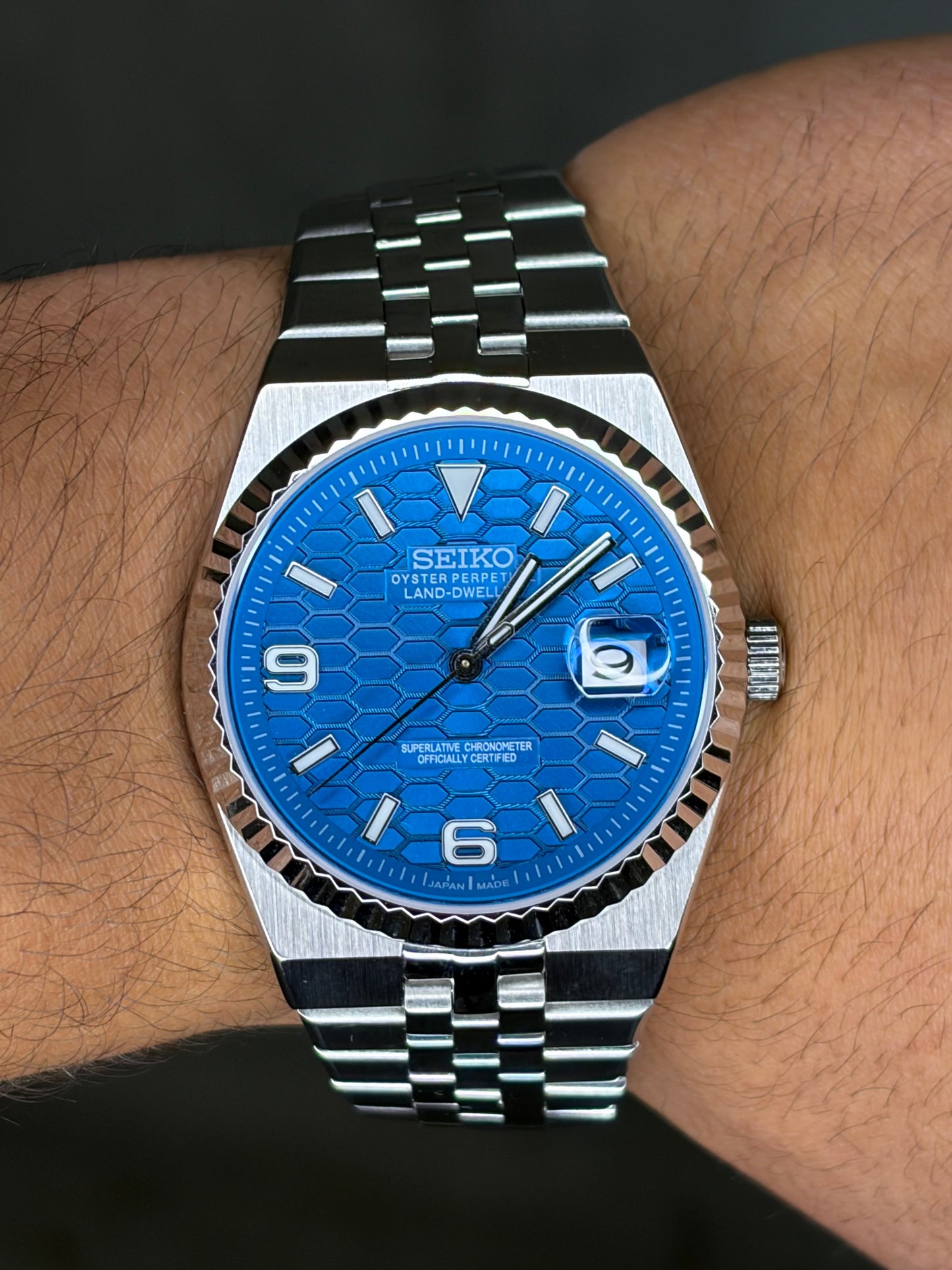 Land dweller deep ocean blue - Seiko Mod
