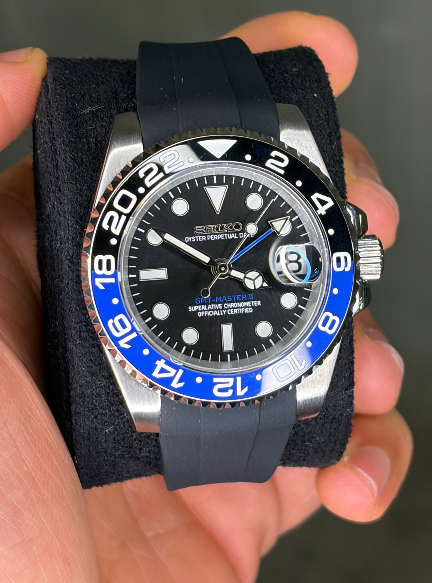 Batman GMT Master II oysterflex - Seiko Mod