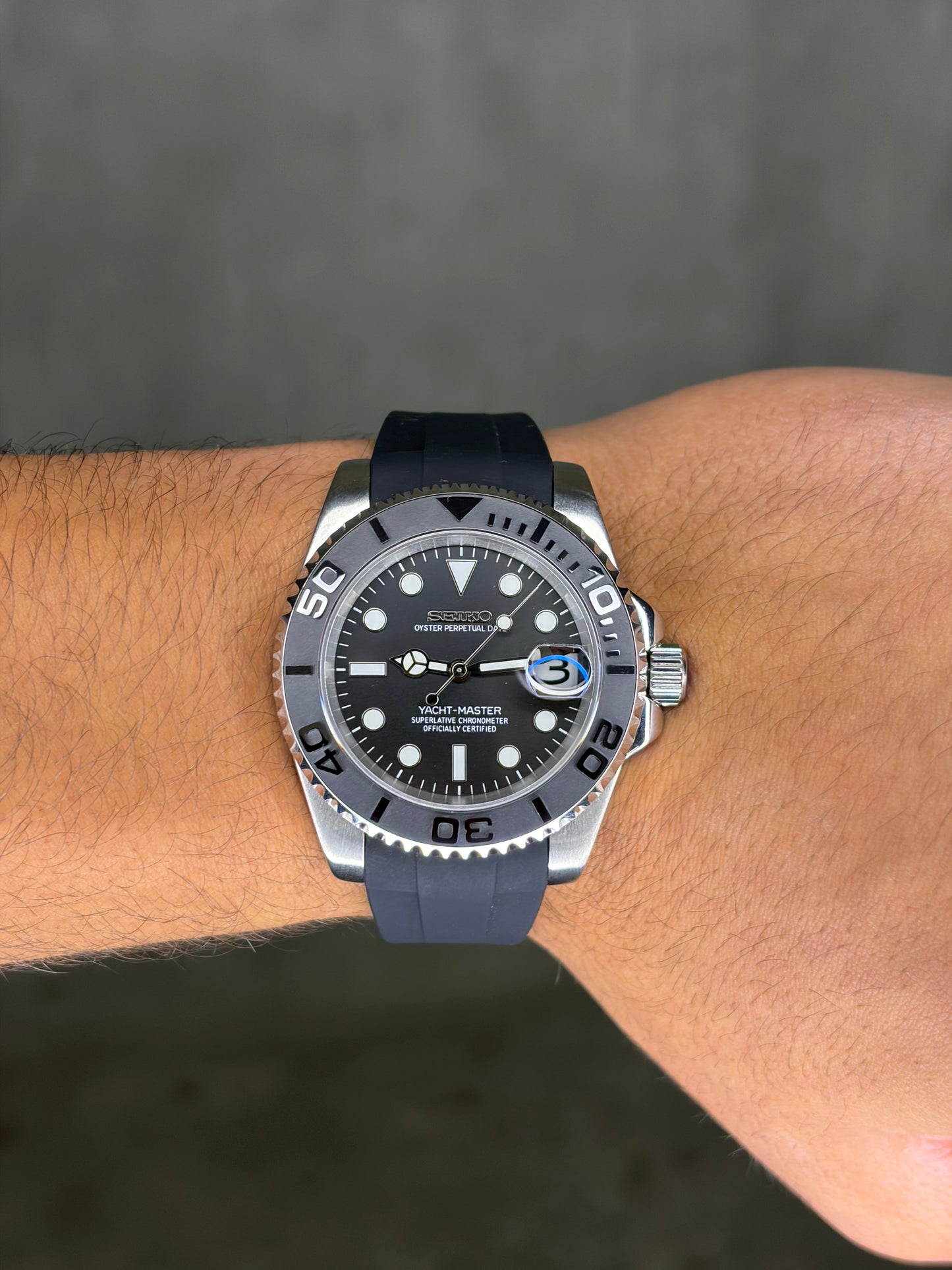 Yacht master Silver & Black Oysterflex  - Seiko Mod