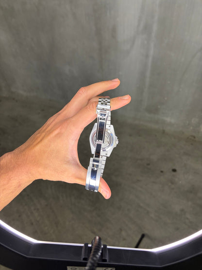 GMT MASTER II Batgirl Black & Blue bezel - Seiko Mod