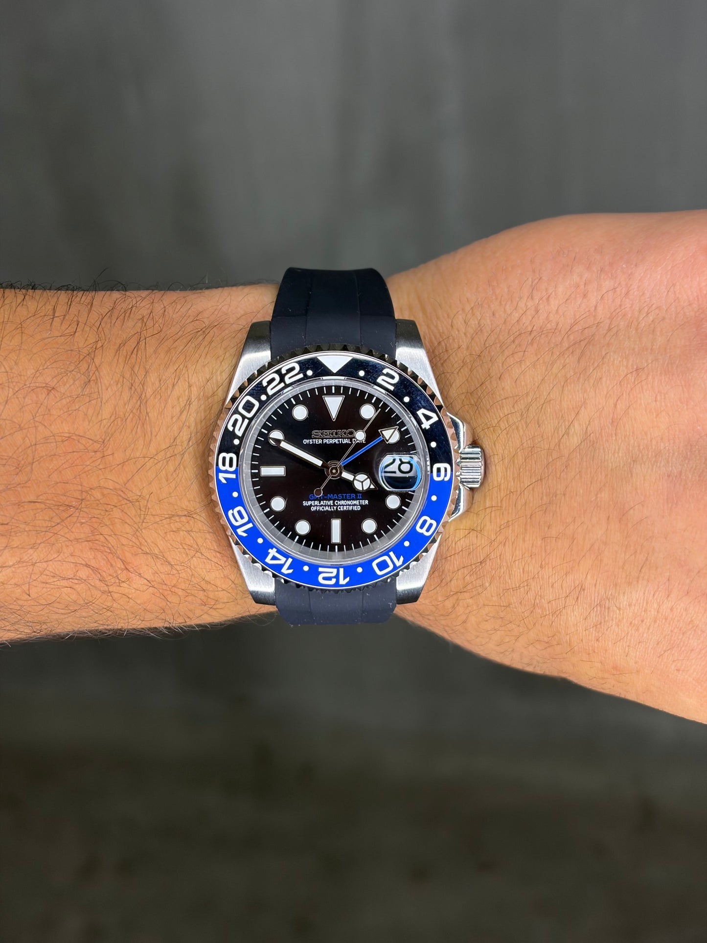 Batman GMT Master II oysterflex - Seiko Mod