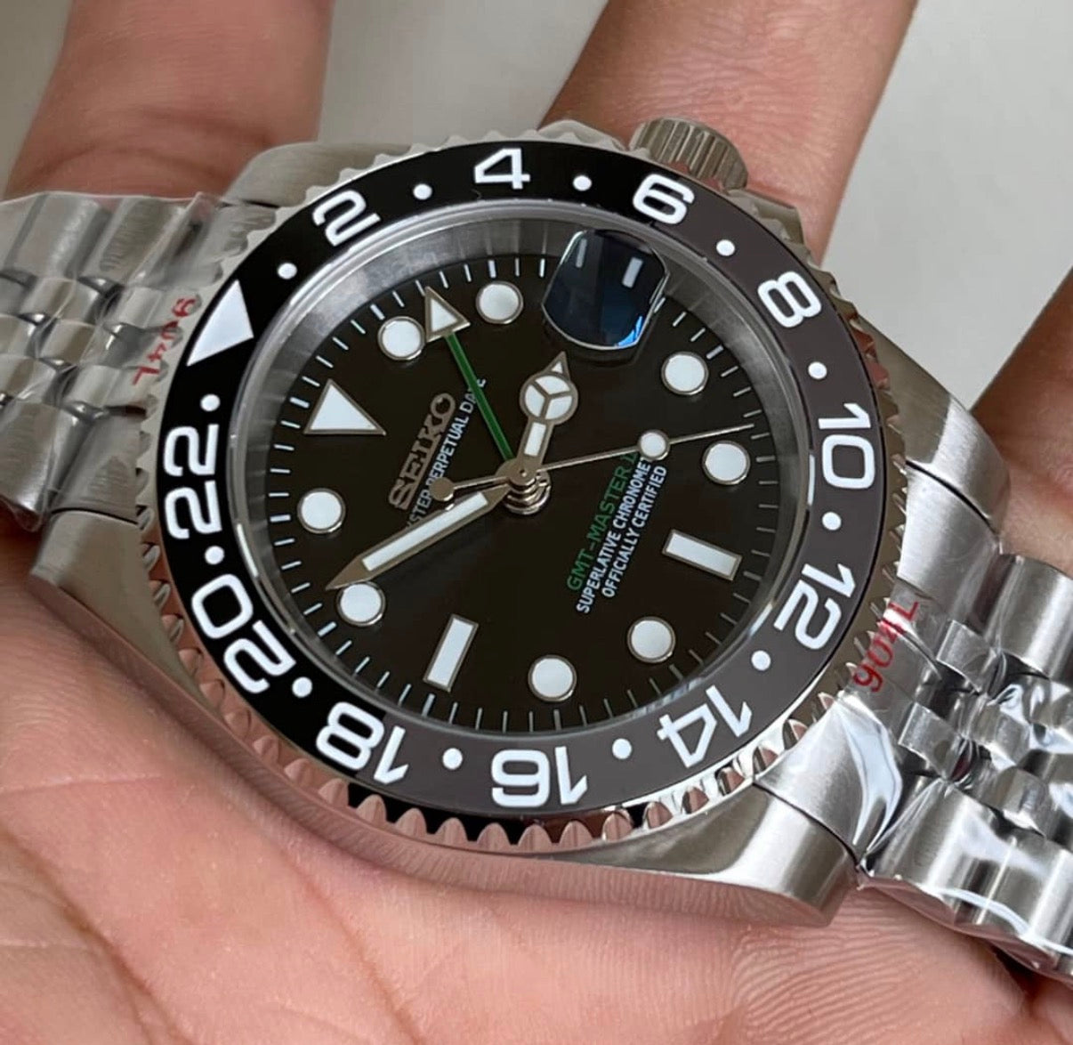 GMT Master II Bruce Wayne - Seiko Mod